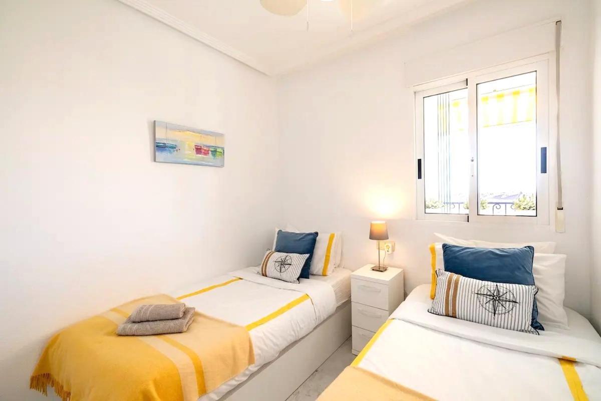 Апартаменти Penthouse Bellavista With Sea Views Торрев'єха Екстер'єр фото